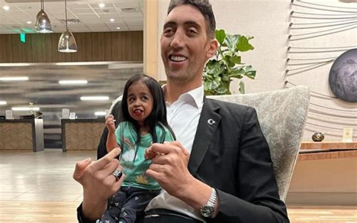 Exploring The Life Of Jyoti Amge And Her Kids