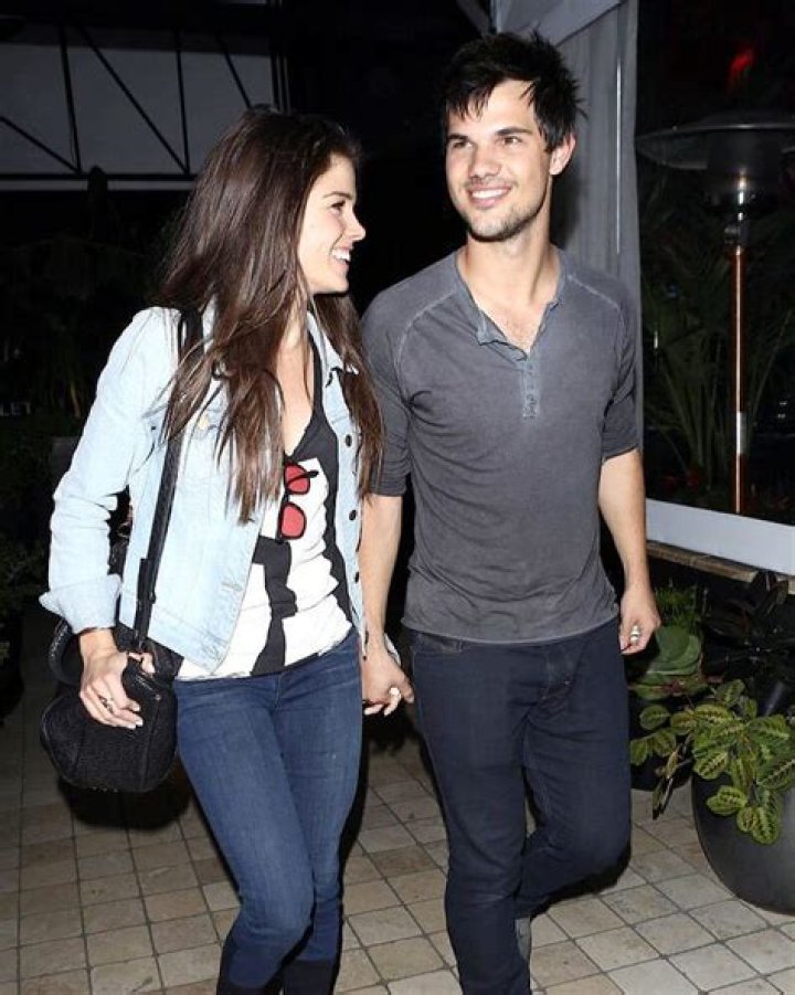 Marie Avgeropoulos's Boyfriend In 2024: Rumors And Updates