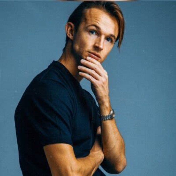 Unlocking The Wealth: Luke Burr Net Worth Revealed